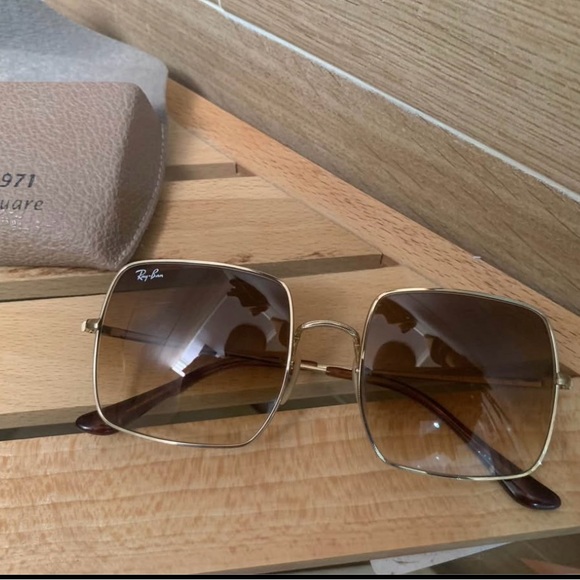 Ray-Ban 1971 Square Classic Gold Frame with Brown Gradient - Picture 1 of 6
